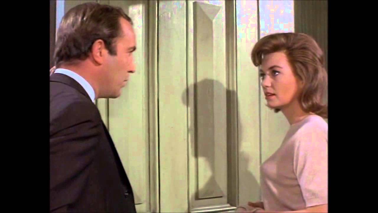 The Beauty Jungle (1964) - parental disapproval