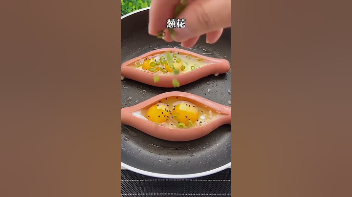 2 Salchichas. 4 Huevos.