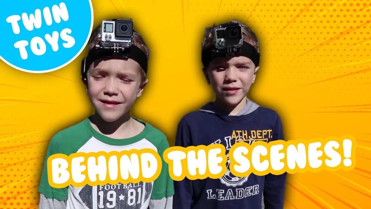 twin toys babysitter