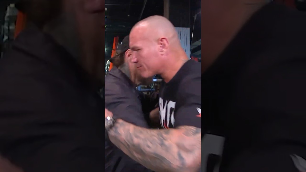 So glad to see things are all good between Randy Orton and Jelly Roll 🥹🫶