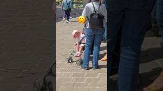 Her Reaction  singer cute baby