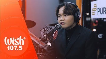 Ace Banzuelo performs "Malayo" LIVE on Wish 107.5 Bus