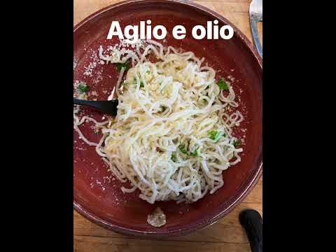 Spaghetti Aglio e Olio with 9-Calorie Pasta | It's Skinny Pasta