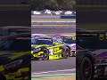 A PROPER racing battle! 🤩