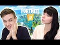 УЧУ ДЕВУШКУ ИГРАТЬ В FORTNITE