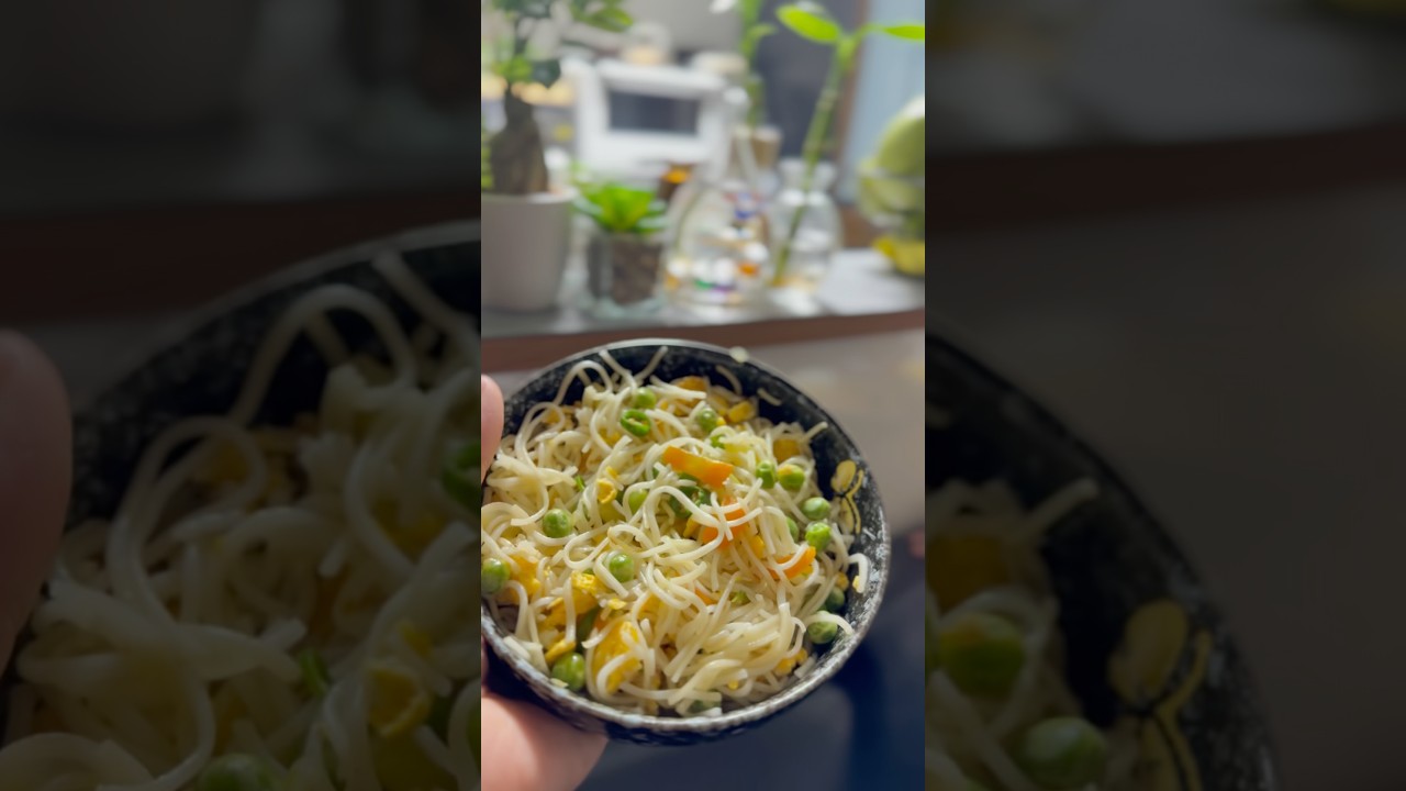 #Vegetable #noodles ￼| Raizan did the voiceover | ignore my random laughing in the background #food