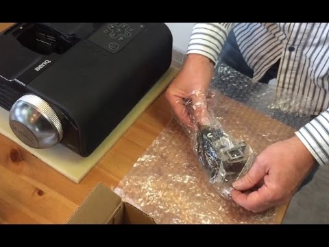 Замена лампы в проекторе BenQ MP771