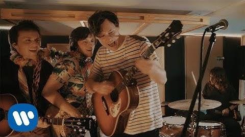 The Front Bottoms: Vacation Town [OFFICIAL VIDEO]