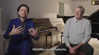 Zigmars Liepiņš un Andrejs Osokins par Klavierkoncerta pirmatskaņojumu valsts svētkos Liepājā