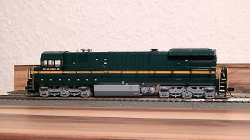 Test NEW ESU LokSound "early"GE FDL-16 Sound with old cast Nathan P5 Horn