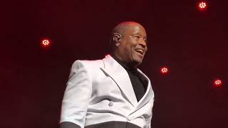 JOHNNY GILL Was HIGH ON LIFE @ His MOST ANIMATED 2024 CONCERT EVER in Houston (In Rare Form)