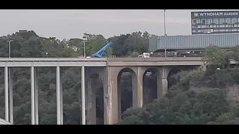 Niagara Falls, Rainbow Bridge