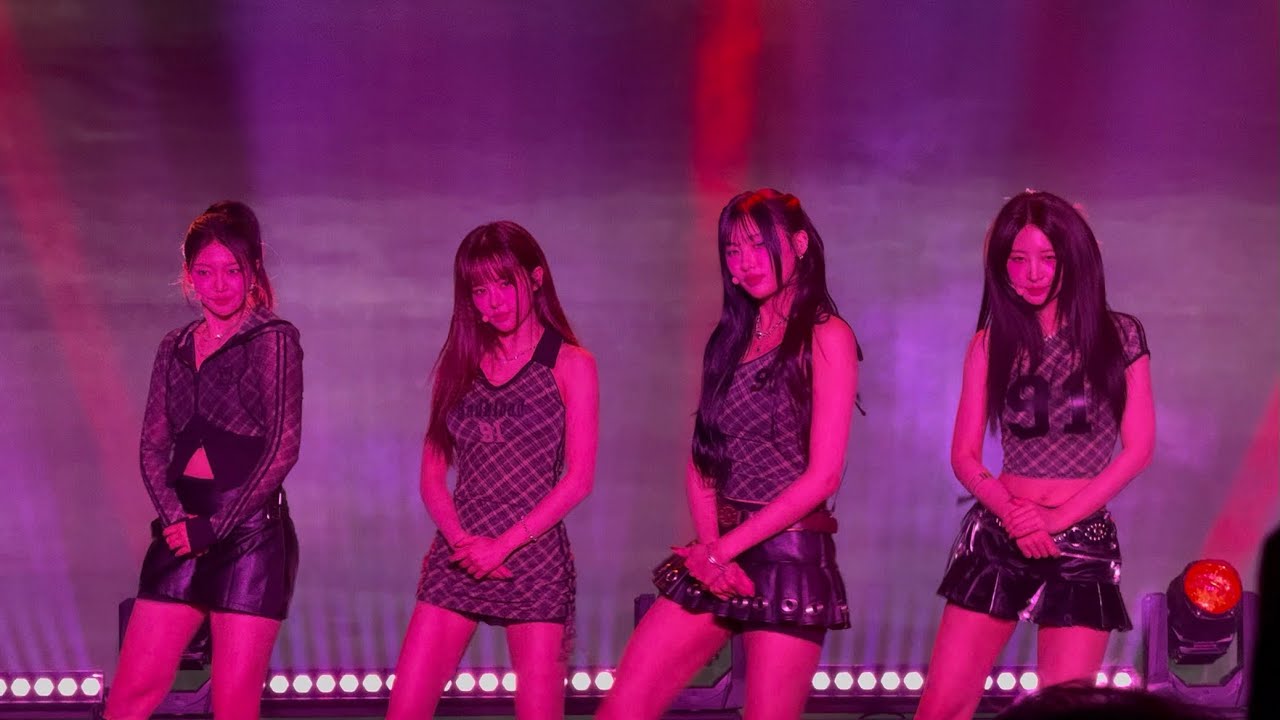 251017 EVERGLOW (에버글로우) - DUN DUN｜EVERGLOW ASIA FANMEETING TOUR 〈4EVERGLOW〉 IN SEOUL DAY1