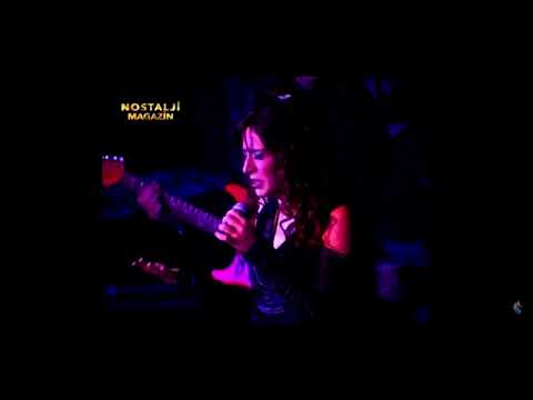 Yıldız Tilbe-Çat Kapı (2005/Kısa Konser Görüntüsü)