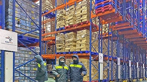 Save Space with Mobile Racking – 2.2× More Capacity