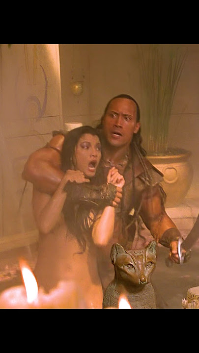The Scorpion King (2002) | Mathayus Rescues & Kidnaps Cassandra in Steamy Escape 🦂 🛁🔥