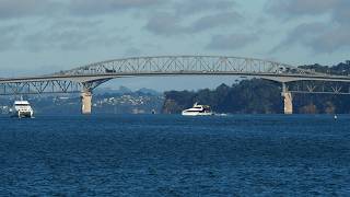 Auckland Bridge + Ferries  4 K