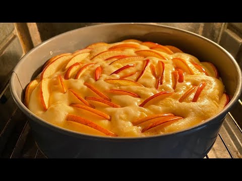 Vídeo: Deliciosa e simples charlotte com maçãs