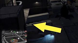 GTA Online - ящик в текстуру провалился XD