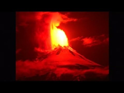 チリ ビジャリカ火山 未明の噴火で3380人が緊急避難 Youtube