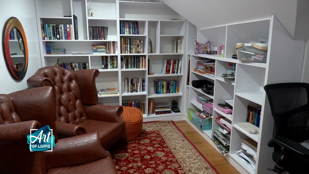 THE ART BEHIND THE HOME