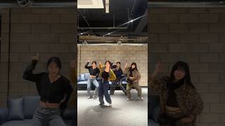 Download Lagu There's Nothing Holdin' Me Back #dance #shawnmendes  #peachesdancecrew #holypop MP3