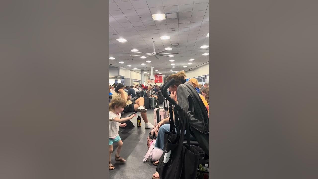 jolina-and-i-southwest-flights-layover-in-las-vegas-airport-for-3-hours