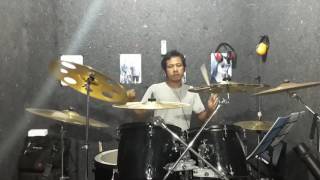 Kadal Band Cinta tak direstui Drum cover By Novigita (Official video)