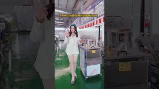 Down-pressing slicer suitable for slicing lotus root, banana, apple, lemon, radish, fruit and