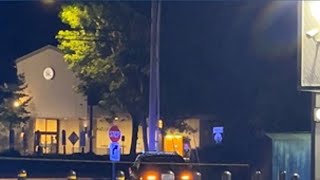 Officer fires at armed person at Bothell 7-Eleven