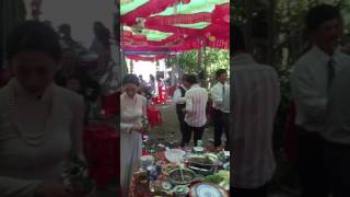 90E212FC-78F9-418A-980B-F6C3D8171F3A.MOV