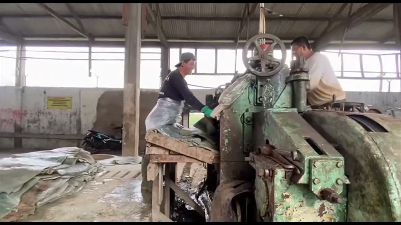 Tahapan Pembuatan Bahan Dasar Jaket, Sabuk, dari Kulit  Sapi (Lokasi Pabrik Sukaregang-Garut)