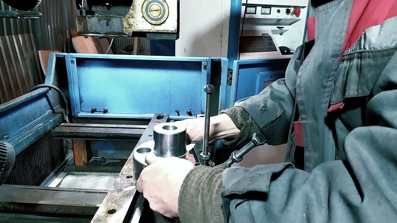 Электроэрозионная резка металла - YouTube