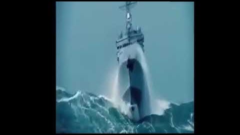 تلاوة رهيبة تقشعر لها الابدان  (وهي تجري بهم في موج كالجبال) للشيخ يوسف ابكر