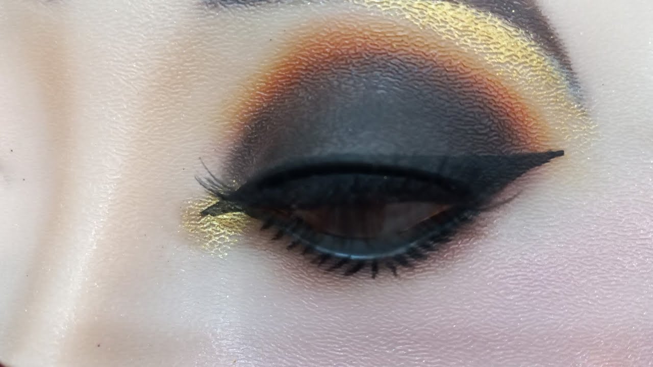 Bold smoke eye makeup tutorial 