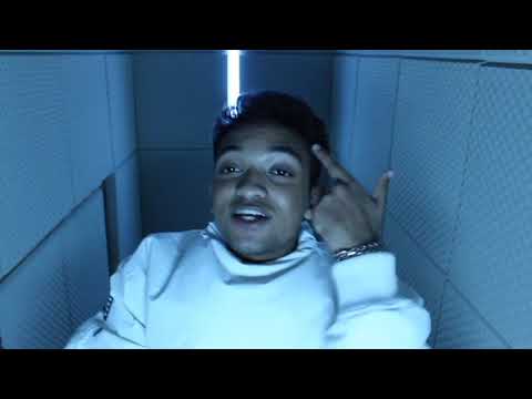 Michael Bars - LOSING MY MIND (Official Music Video)