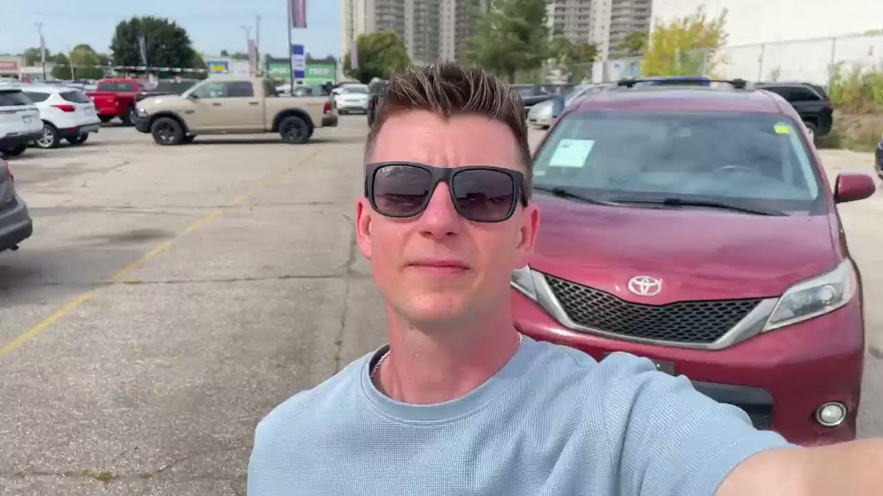 2017 Toyota Sienna LE AS IS | Finch Used Vehicles