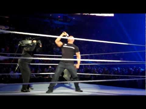 RAW 04/02/12 -