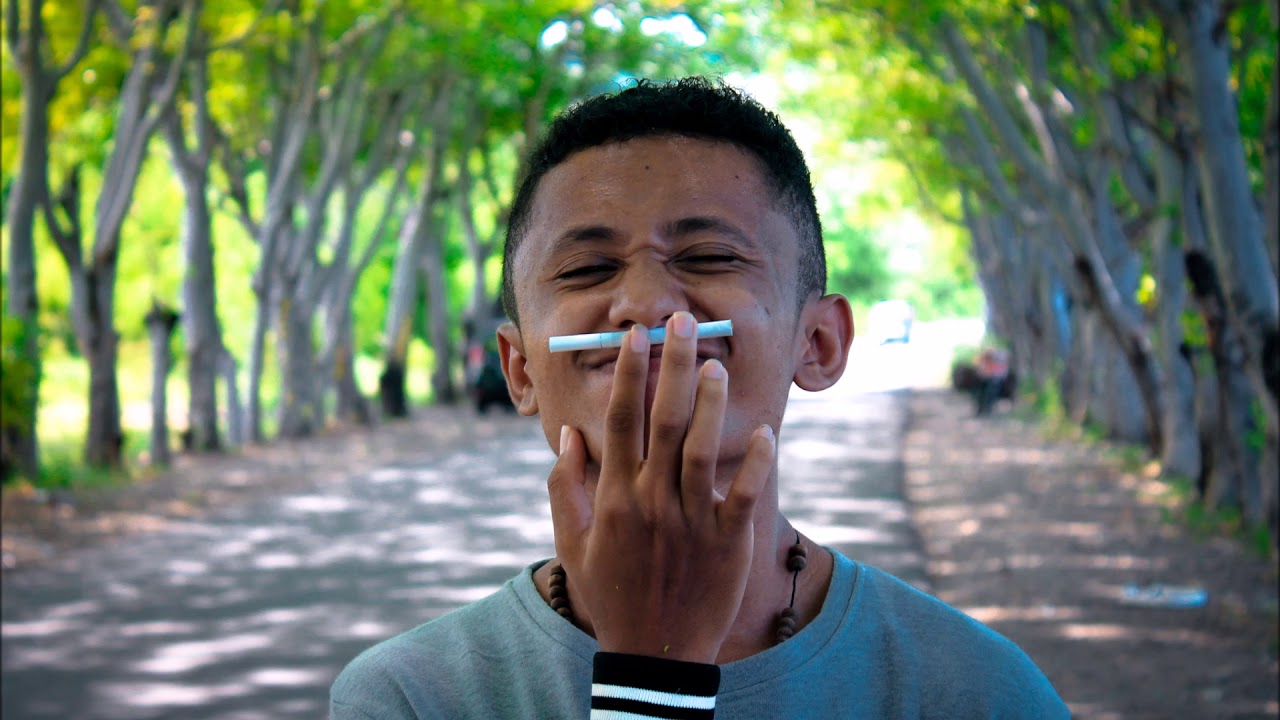 HIDUP SEGAN MATI TAK MAU=ITHO WARGEN FT CHARLES'L'RAGHI - YouTube