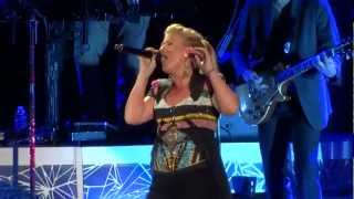 Kelly Clarkson &quot;I Forgive You&quot; Hollywood Bowl 2012
