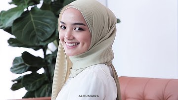 TRULY PLEATED SHAWL Styling Tutorial Style 01