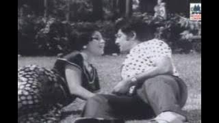 ORU KATHAL SAMRAJYAM - NANDA EN NILA.avi