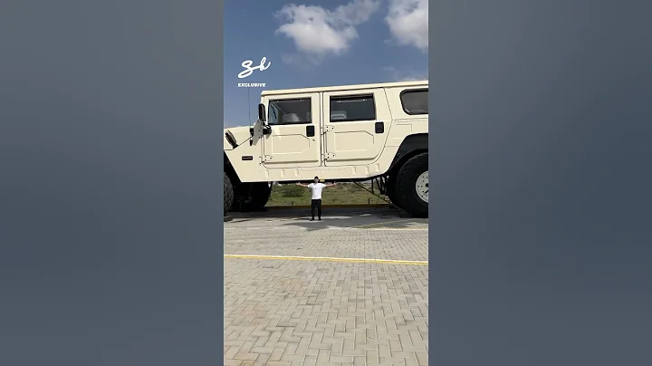 This giant Hummer is bigger than my apartment! 😅 #hummer #giant #suv