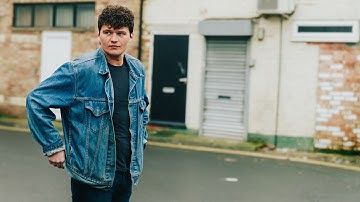 Stay Right Til The End (Official Video)