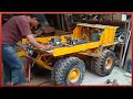 Homme construit un camion minier rc hydraulique  lchelle  du dbut  la fin by rcactionhomemade