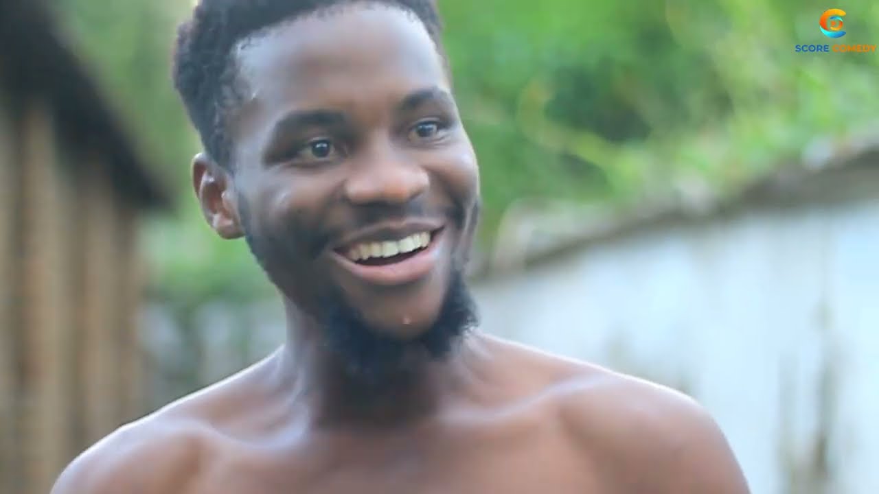 TAZAMA  MAAJABU YA BONDIA AKINYWA MAJI KINDOO