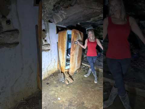 We Discovered An Abandoned House Hidden In A Cave Cave Underground Abandoned 