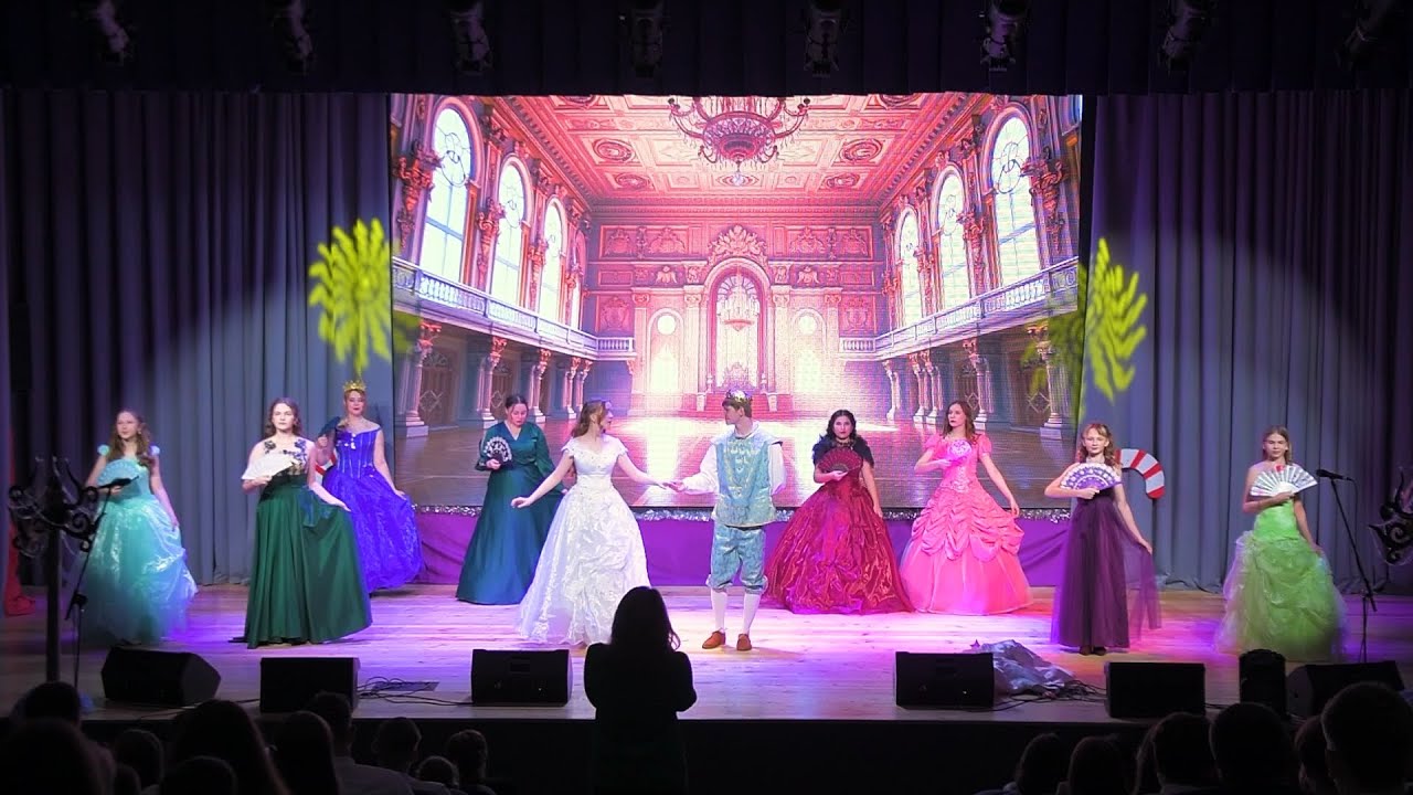 Новогодний спектакль 