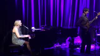 Vonda Shepard - Hooked On A Feeling (London Hippodrome Casino 22/02/18)