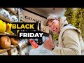 Deal or no deal black friday weekend the outlet collection seattle 4k